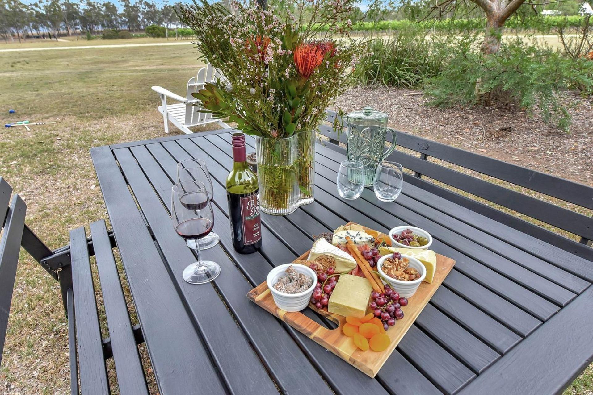 Bracken Ridge Vineyard The Entire Estate Rothbury Екстер'єр фото